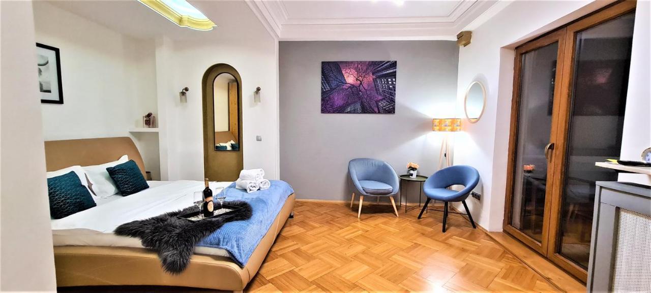 Central Arghezi Art Deco Apartment Piata Universitatii بوخارست المظهر الخارجي الصورة