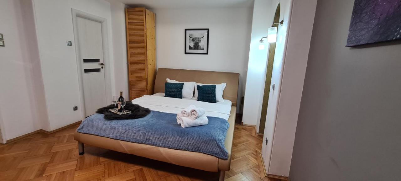 Central Arghezi Art Deco Apartment Piata Universitatii بوخارست المظهر الخارجي الصورة